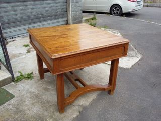 Tavolo liberty in legno di castagno