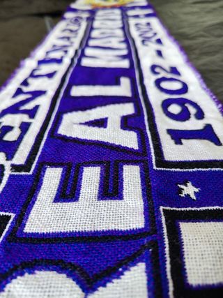 Bufanda fútbol Real Madrid centenario 1902 - 2002