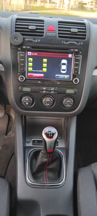 Volkswagen Golf 2004