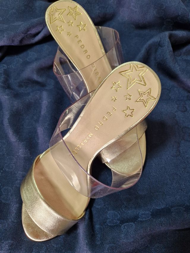 Sandalias doradas Pedro Miralles