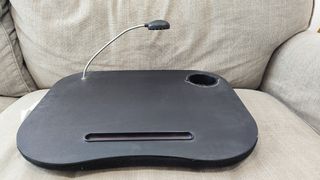 Escritorio de piernas/ soporte ordenador