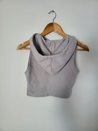 Sudadera corta gris, s/m. Bershka. XS