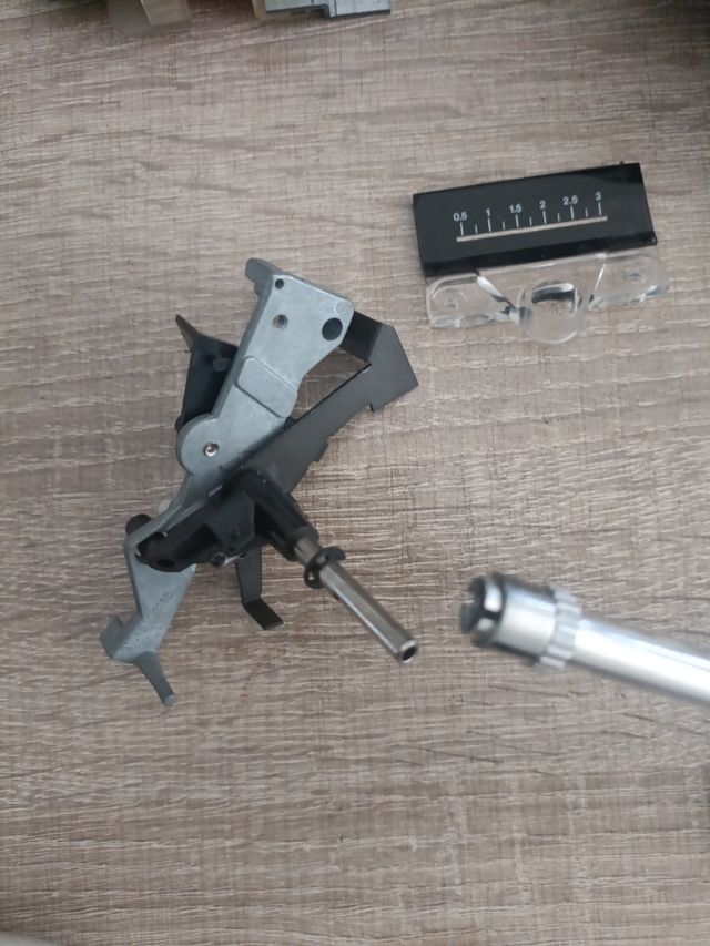 Despiece de tocadisco.Philips AF677