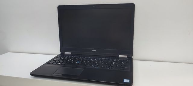 Portátil segunda mano Dell i5