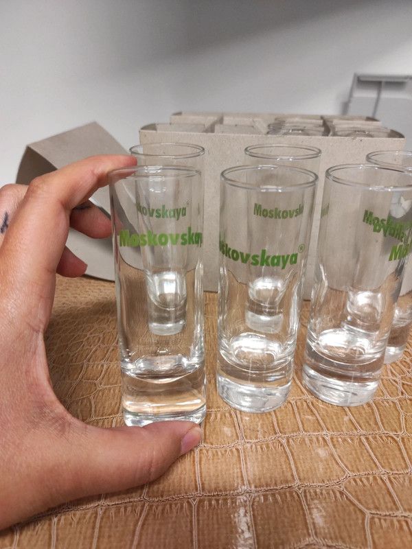 6 bicchierini vodka Moskovskaya