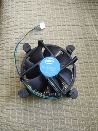 i3 7100 CON DISIPADOR 