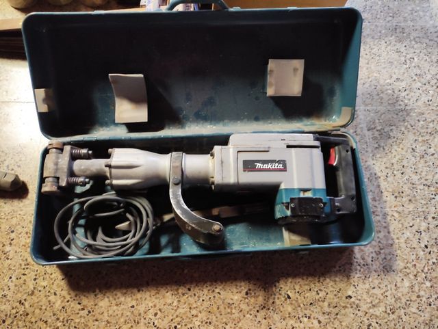 Màkita picona