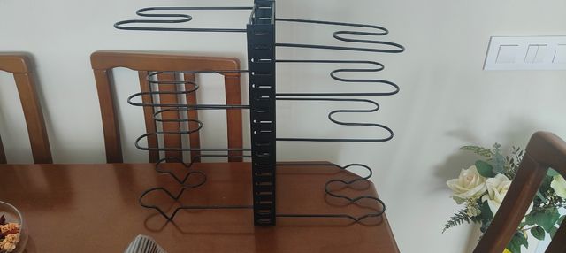 Soporte ollas y sartenes