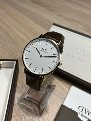 Reloj Daniel Wellington, original con facutra