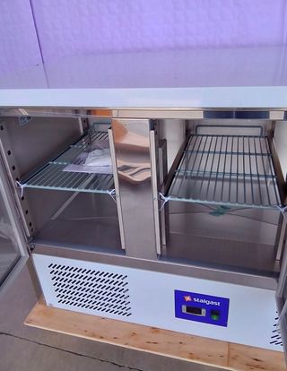 🟪 HT -  Mesa Fría Ref. 3 Puertas