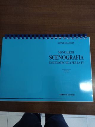 Manuale di scenografia e scenotecnica TV
