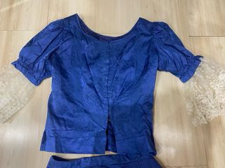 Traje,manteletas y zapatos