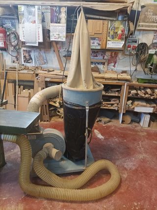 Alquiler taller de carpintería madera 