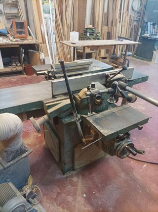 Alquiler taller de carpintería madera 