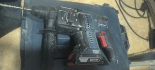 taladro+atornillador+radial Bosch 18v