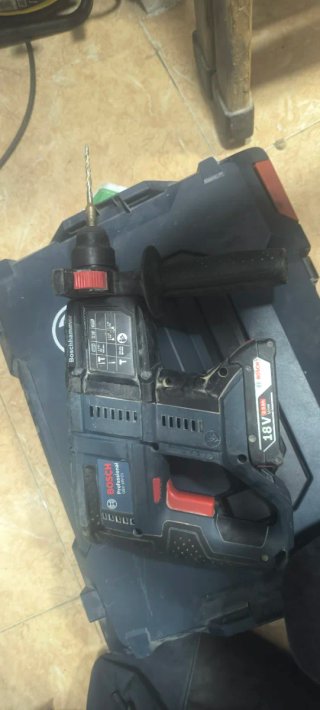 taladro+atornillador+radial Bosch 18v
