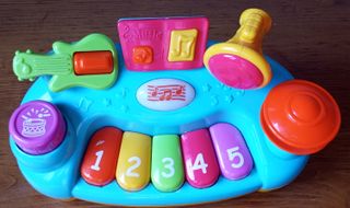 CONJUNTO DE ACCESORIOS Y JUGUETES PARA BEBÉS