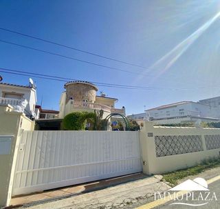 Casa pareada en venta en Empuriabrava en Castelló d´Empúries