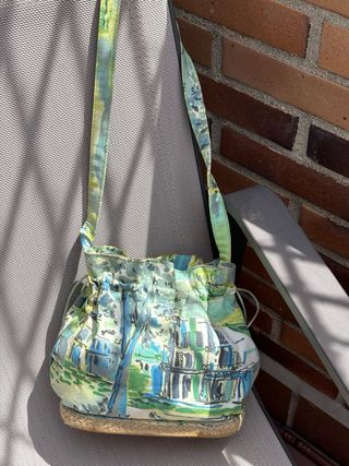 Bolso exclusivo con decoración Veneciana.