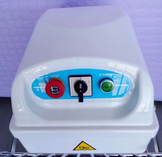 🟪 HT -  Amasadora Espiral 10 Litros