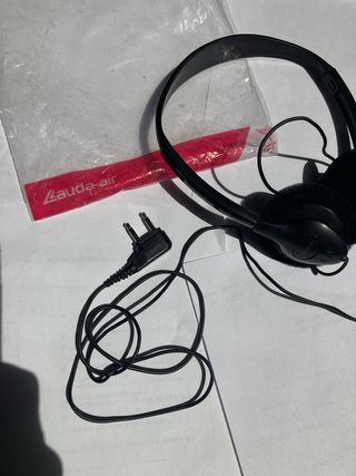 Cuffie stereo con spinotto a due ingressi.