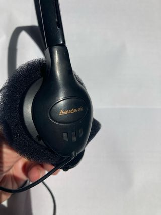 Cuffie stereo con spinotto a due ingressi.