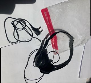 Cuffie stereo con spinotto a due ingressi.