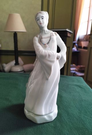 Figura Mujer Griega porcelana