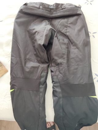 Pantalón moto
