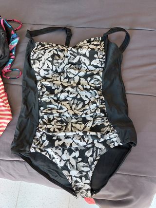 Bañador mujer muy buen estado talla 44