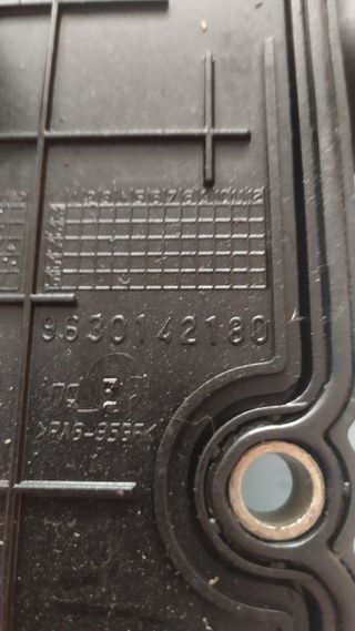 Tapa balancines 2.0 HDI GRUPO PSA