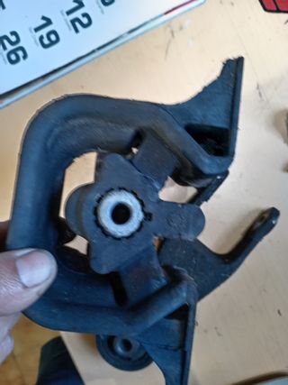 Taco motor y tirante corsa C 