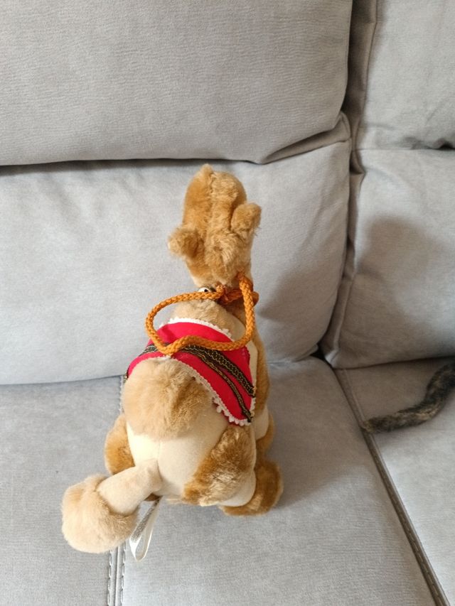 Peluche a forma di cammello