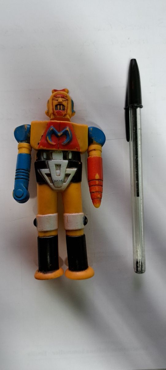 Robot vintage anni 80...in gomma