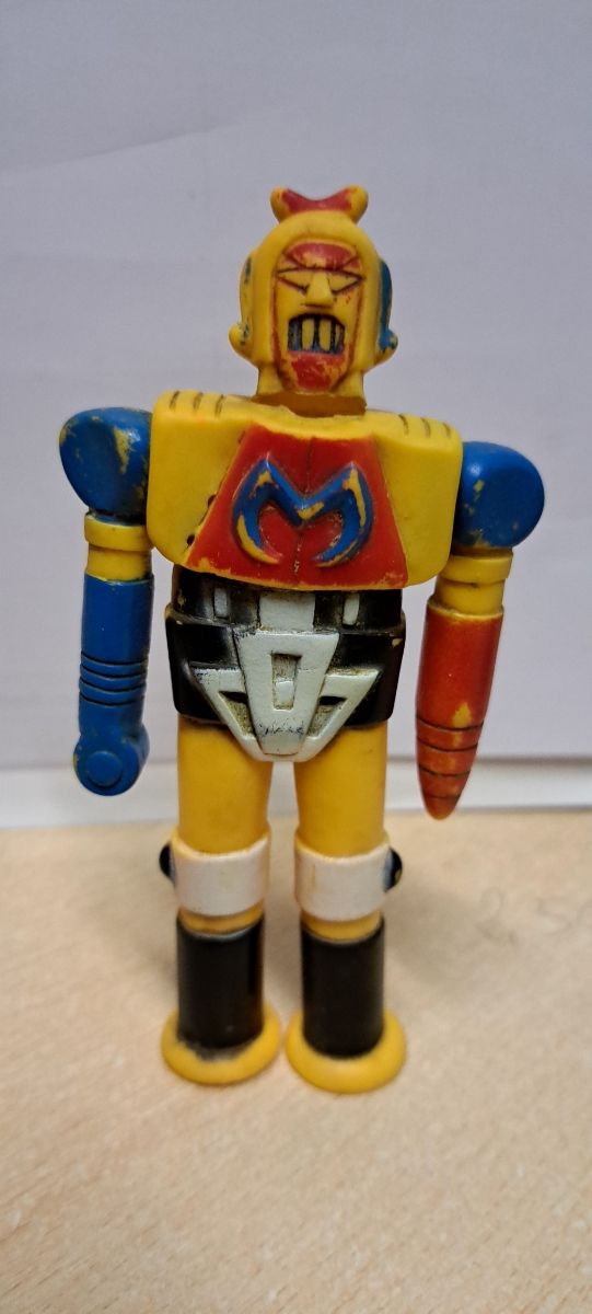 Robot vintage anni 80...in gomma