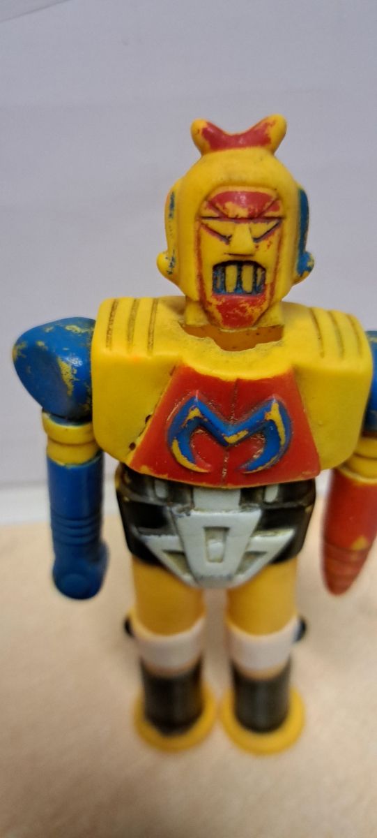 Robot vintage anni 80...in gomma