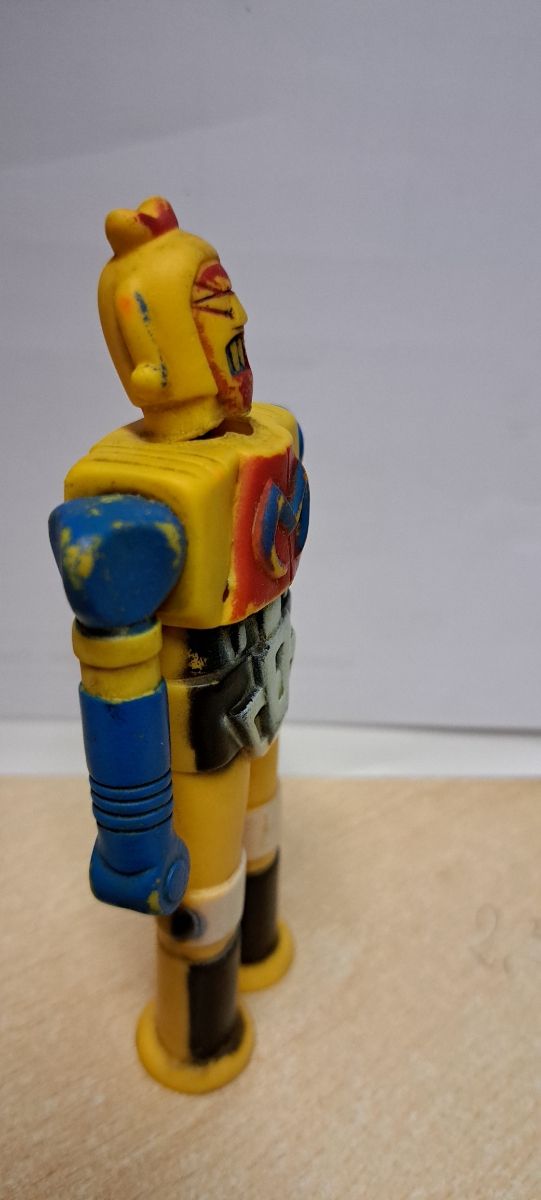 Robot vintage anni 80...in gomma