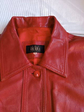 Cazadora de piel roja. Biker roja