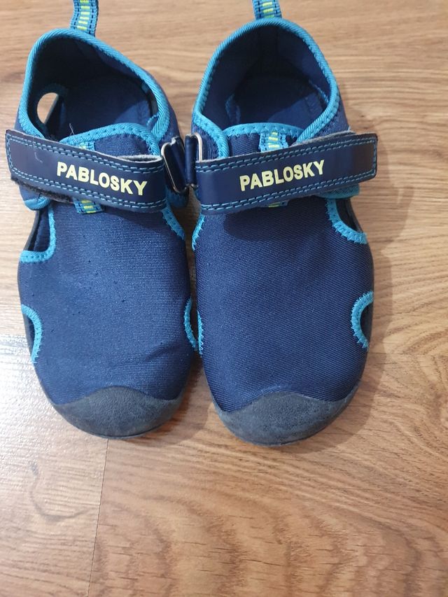 Zapatos de neopreno para piscina o playa