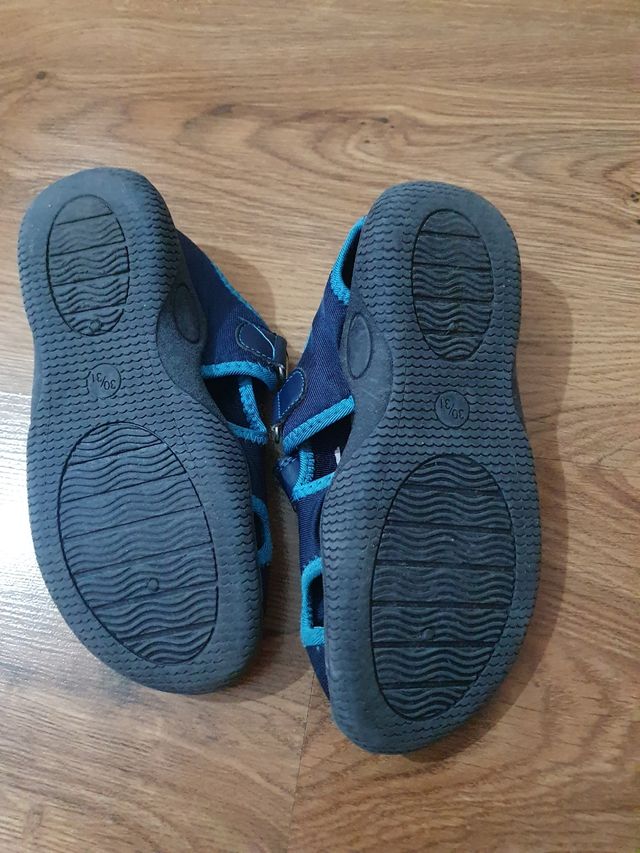 Zapatos de neopreno para piscina o playa