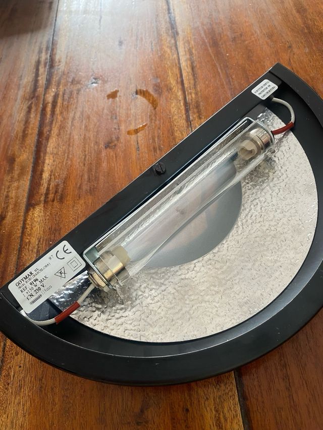 Lampara aplique pared negro