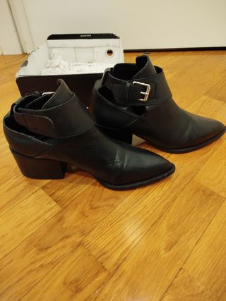 Stivaletto a punta Windsor Smith N 40