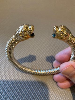 Bracciale color oro con due te