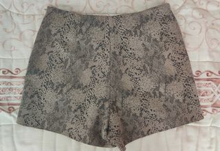 Falda pantalón Zara