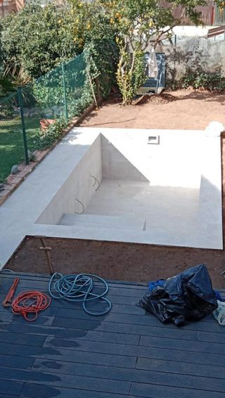 Piscina obra serie white
