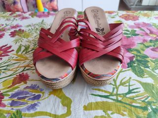 Sandalias cuña núm.37
