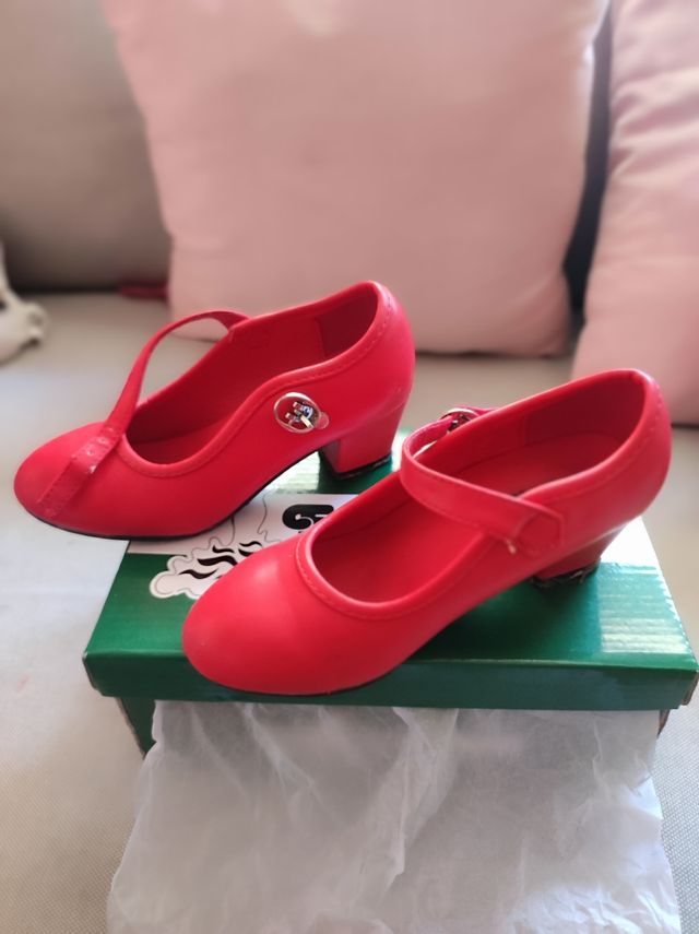 Vestido niña gitana y zapatos