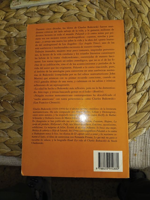 Peleando a la contra, Charles Bukowski 