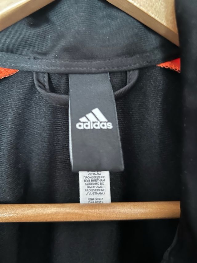 Cahqueta adidas