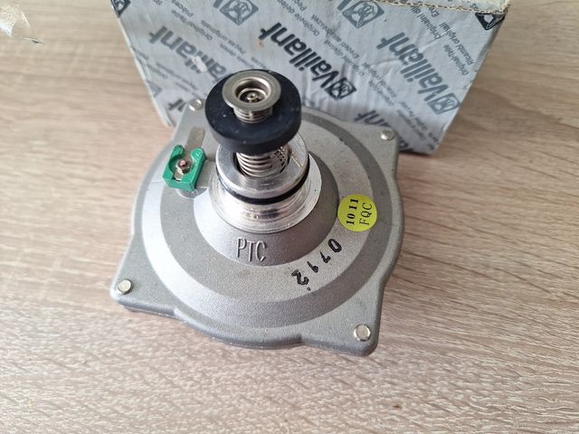 SERVOMOTOR CALENTADOR VAILLANT